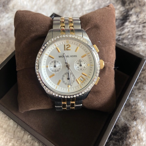 Michael kors watch - Picture 2 of 2